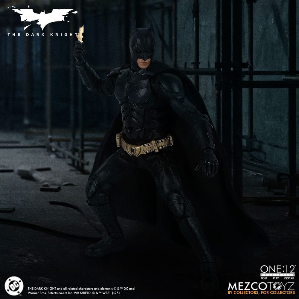 082026 - Batman - The Dark Knight (Le Film) - Figurine Articulée Mezco Toys