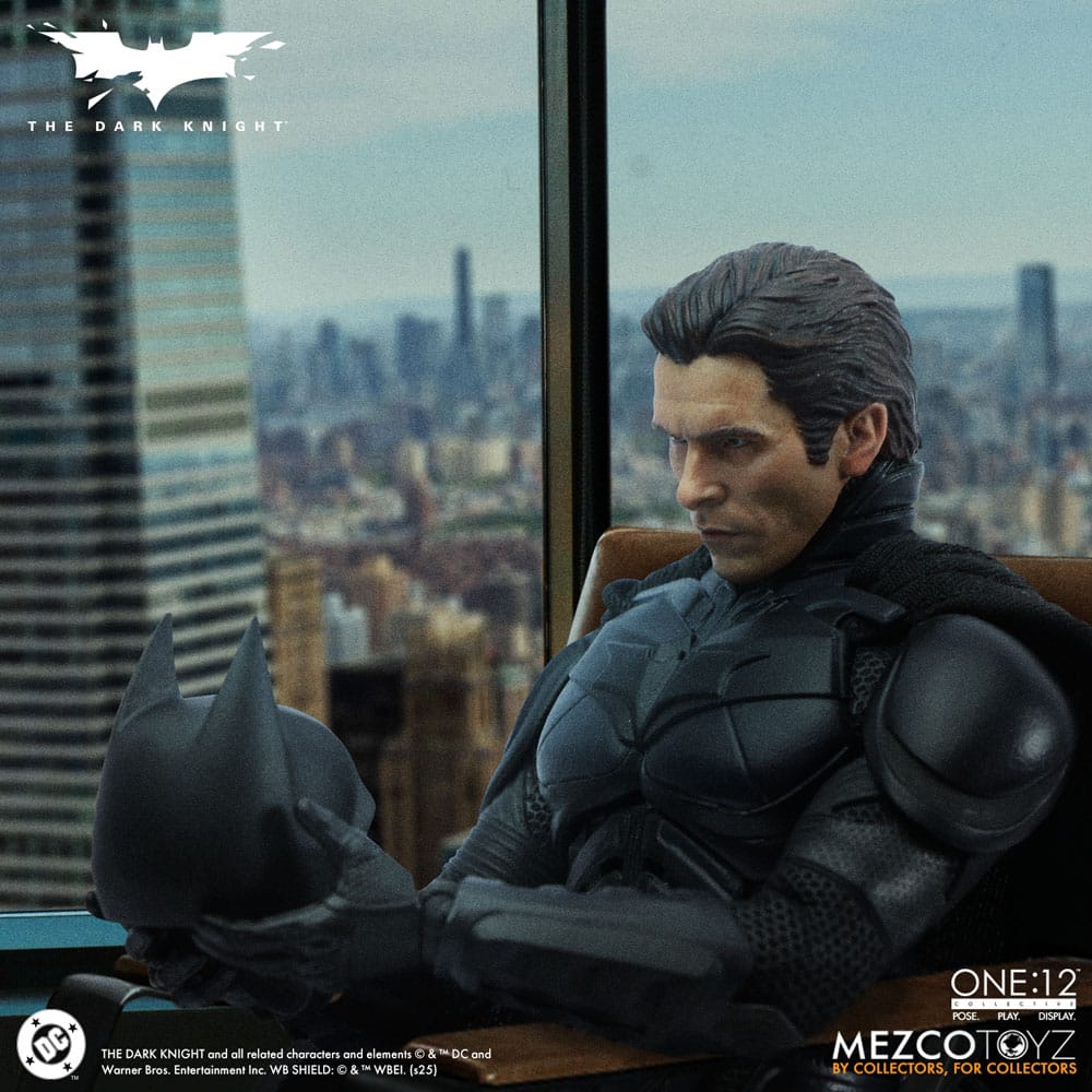 082026 - Batman - The Dark Knight (Le Film) - Figurine Articulée Mezco Toys