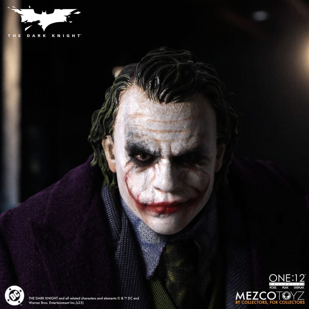 082026 - Joker - The Dark Knight (Le Film) - Figurine Articulée Mezco Toys