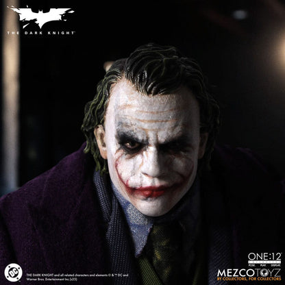 082026 - Joker - The Dark Knight (Le Film) - Figurine Articulée Mezco Toys