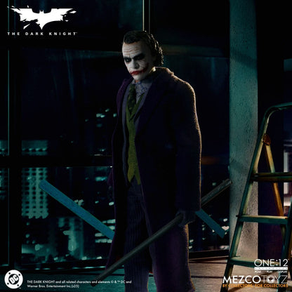 082026 - Joker - The Dark Knight (Le Film) - Figurine Articulée Mezco Toys