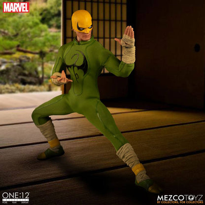 072027 - Marvel - Iron Fist - Figurine Articuléee Mezco Toys