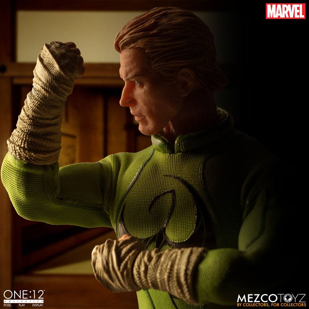 072027 - Marvel - Iron Fist - Figurine Articuléee Mezco Toys