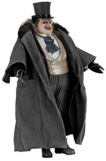 122025 - Batman (Le Défi) - Mayoral Pinguin (Danny DeVito) - Figurine Articulée Neca