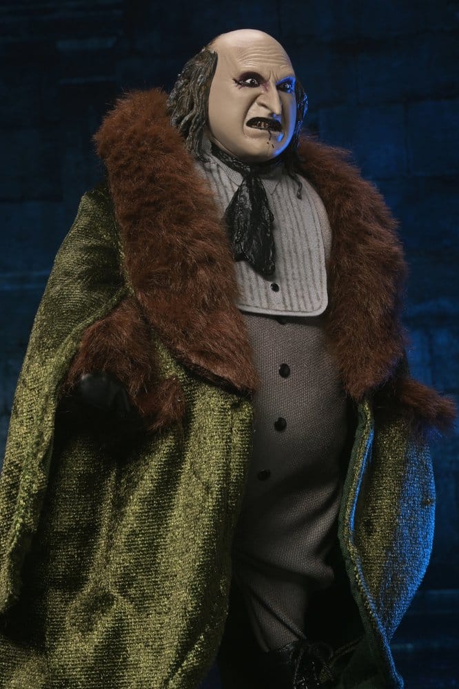 112026 - Batman Returns  - The Penguin 1992 (Clothed) - Figurine Articulée Neca